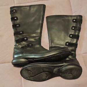 Merrell Women's Black Winter Boots Size 6